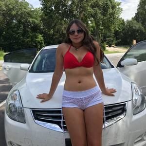 Meet your Posher, Victoria